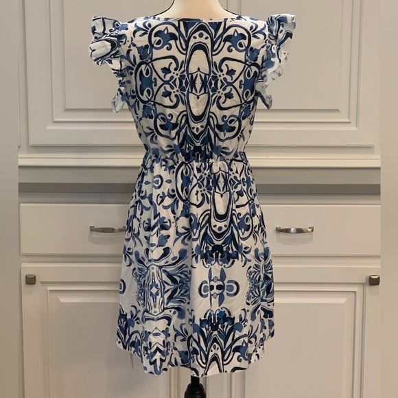Emery Rose ~ Blue & White Ruffle Sleeve Elastic Waist Fit & Flare Dress Sz Small - Picture 4 of 11